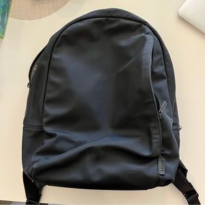 Away travel daypack backpack in black